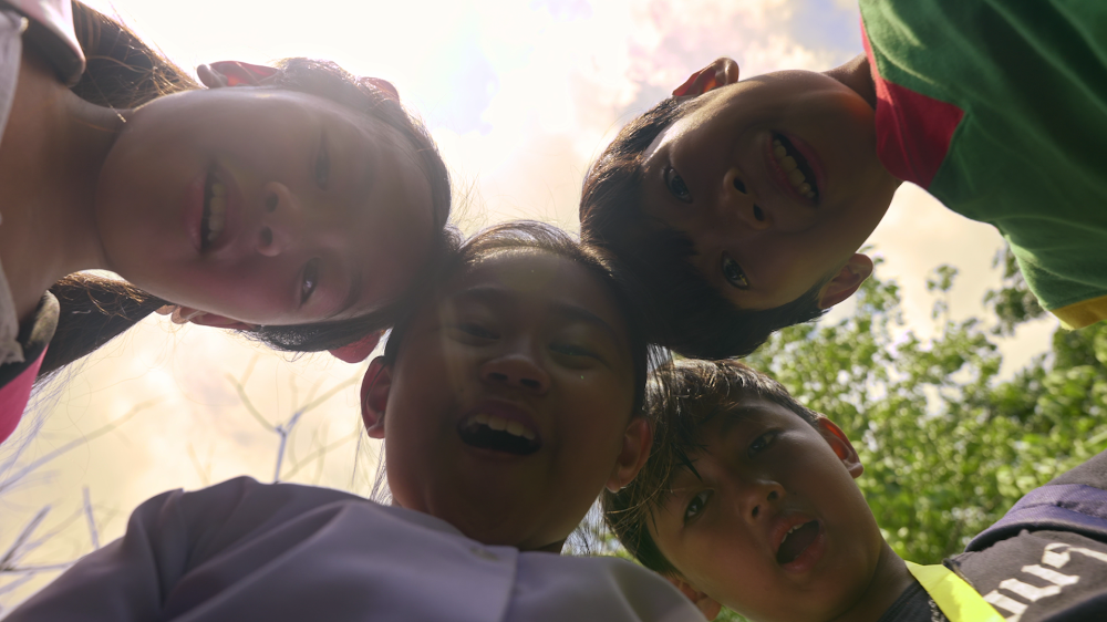 Still from Alamat ng Isdang Kulay Bahaghari