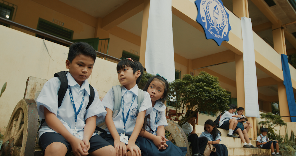 Still from Bata, Bata Ka Lang
