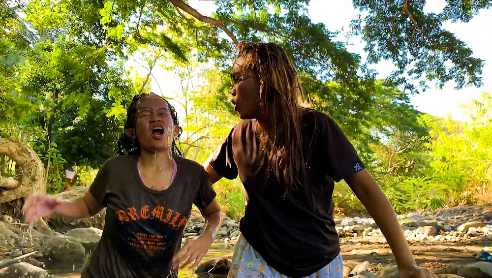 Still from Mga Ulol