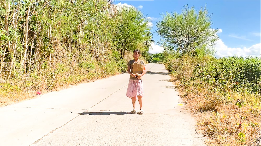 Still from Mga Ulol