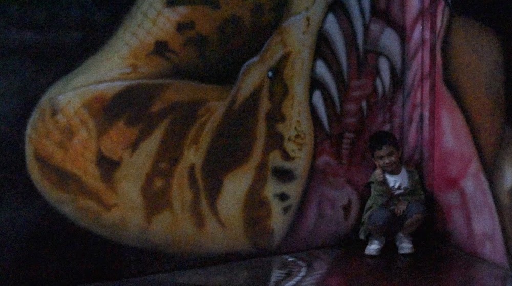 Still from Ang Abnormal Nga Tubo