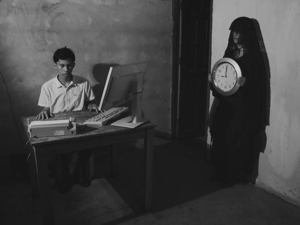 Still from aspaltong lasang
